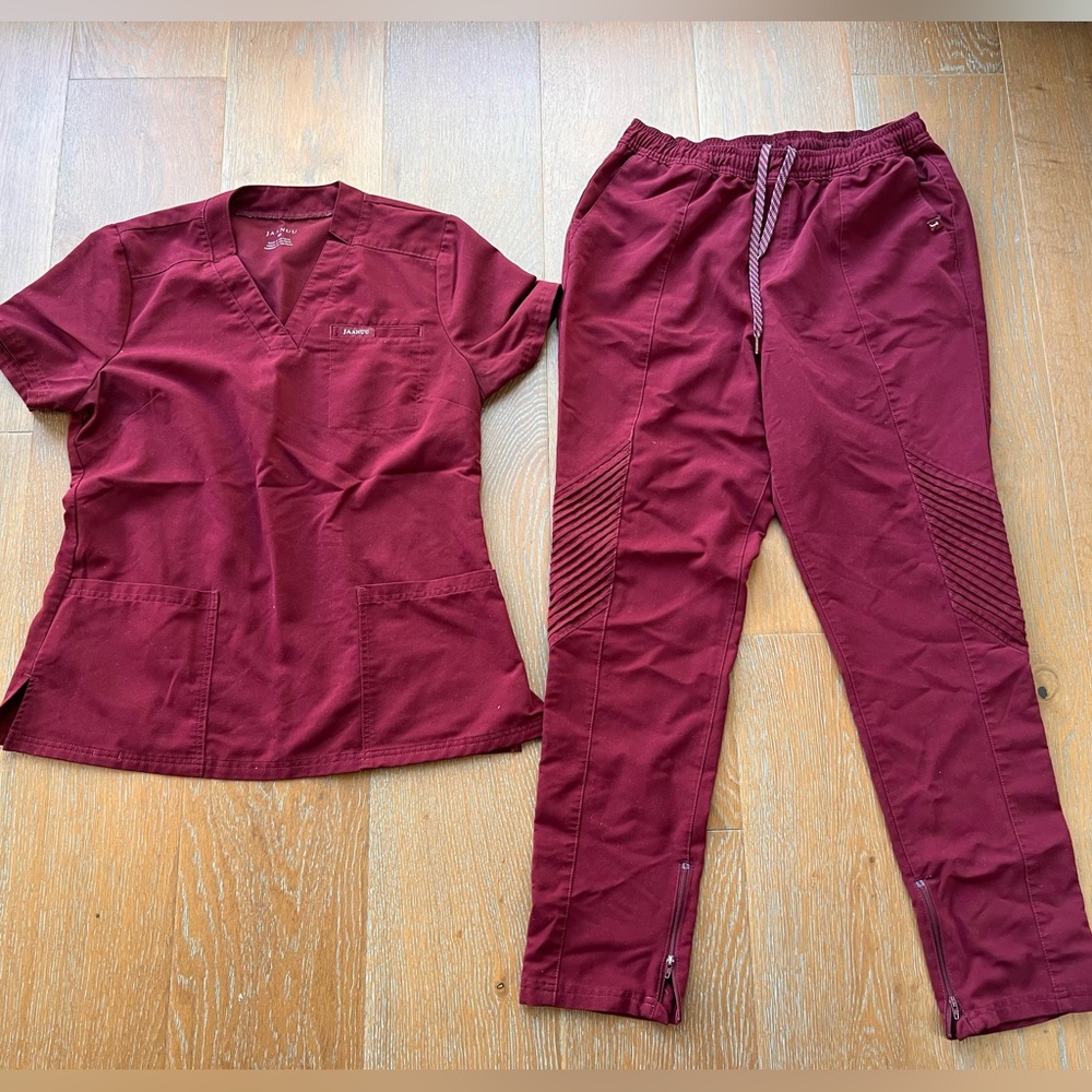 Jaanuu scrubs 11 piece set for sale